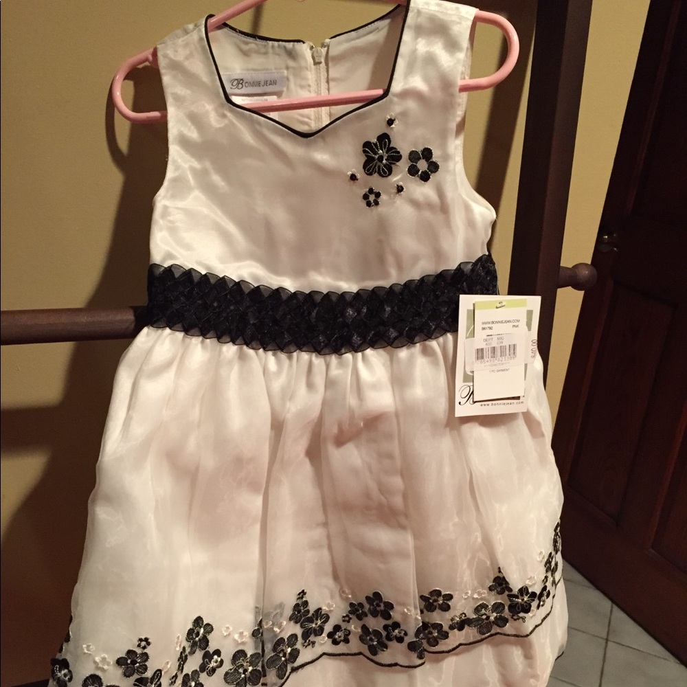 NWT Bonnie Jean Dress